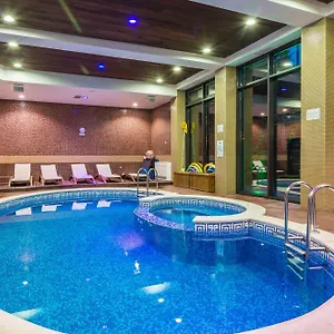 4* Hotel Western Olives - Free Pool & Parking